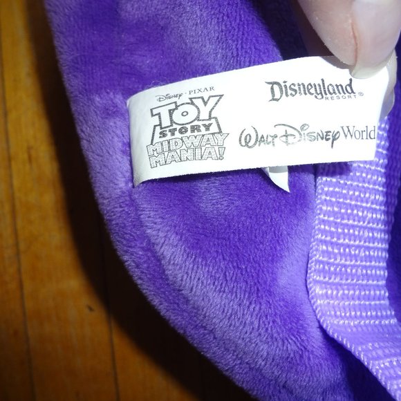 Buzz Lightyear velour plush backpack Toy Story disney parks vintage - Picture 3 of 7